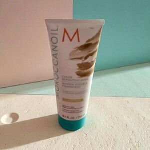 Moroccanoil Color Depositing Mask in Champagne
